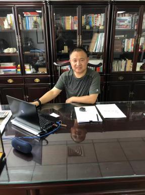 执行秘书长  李书贤
